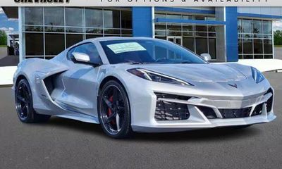 2026 Chevrolet Corvette E RAY 1LZ
