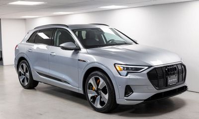 2022 Audi E-Tron Quattro Premium Plus