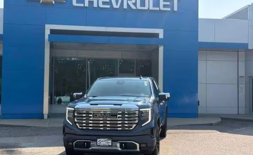 2025 GMC Sierra Denali