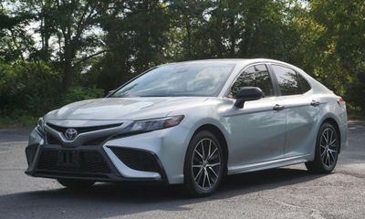 2021 Toyota Camry SE