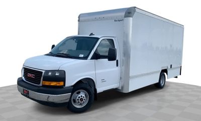 2024 GMC Savana 4500 177 Cutaway