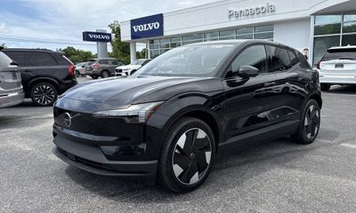 2026 Volvo EX30 Plus