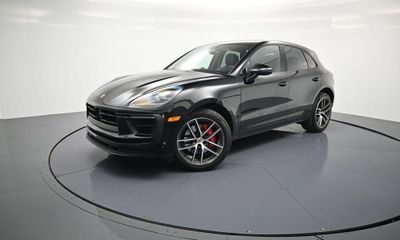2026 Porsche Macan S