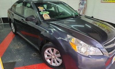 2012 Subaru Legacy Limited M R