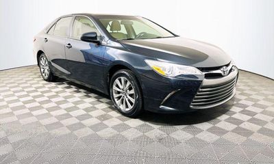 2017 Toyota Camry LE SE XLE