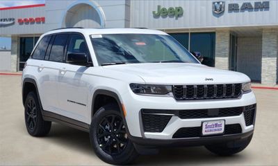 2026 Jeep Grand Cherokee Base Laredo