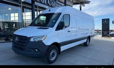 2025 Mercedes-Benz Sprinter 907 VS30