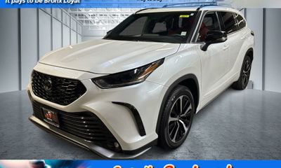 2022 Toyota Highlander XSE
