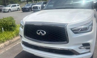 2024 Infiniti QX80 Premium
