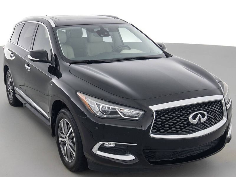 2019 Infiniti QX60 — a typically priced live listing