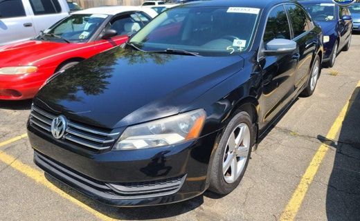 2014 Volkswagen Passat S