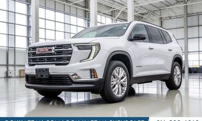 2024 GMC Acadia Uplevel