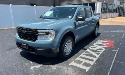 2023 Ford Maverick XL XLT Lariat