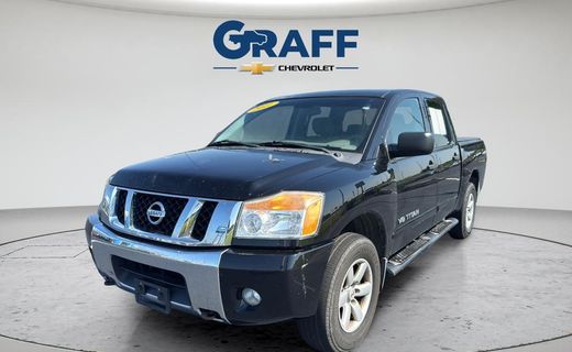 2011 Nissan Titan SV