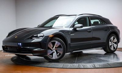 2025 Porsche Taycan 4 Cross Turismo