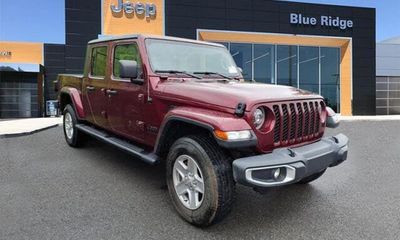 2022 Jeep Gladiator Sport