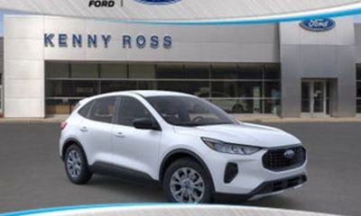 2025 Ford Escape Platinum