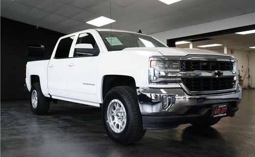 2017 Chevrolet Silverado LT