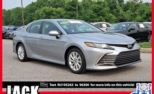 2024 Toyota Camry LE
