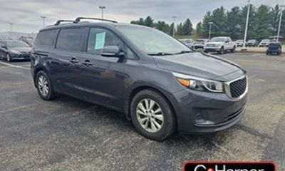 2016 Kia Sedona LX Middle LOW