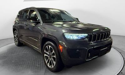 2022 Jeep Grand Cherokee Overland