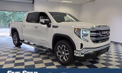 2026 GMC Sierra SLT