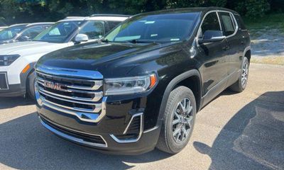 2021 GMC Acadia SLE