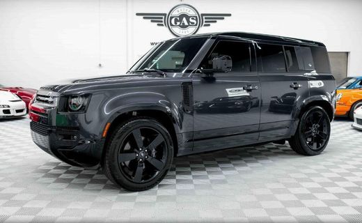 2024 Land Rover Defender 110 V8
