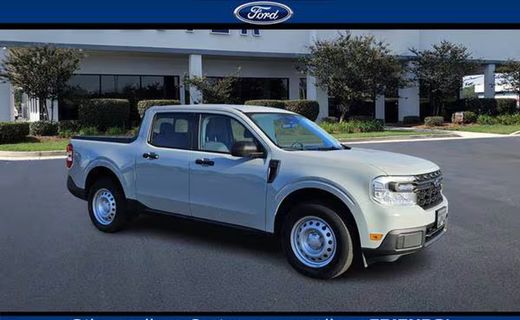 2022 Ford Maverick XL
