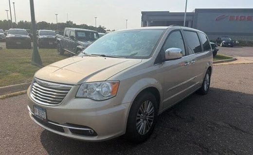 2015 Chrysler Town AND Country