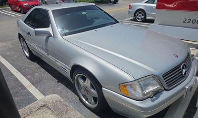1996 Mercedes-Benz SL-Class SL320 129