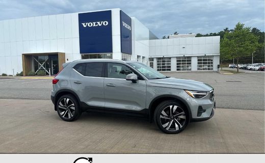 2024 Volvo XC40 Ultimate Bright