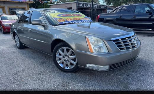 2011 Cadillac DTS Premium