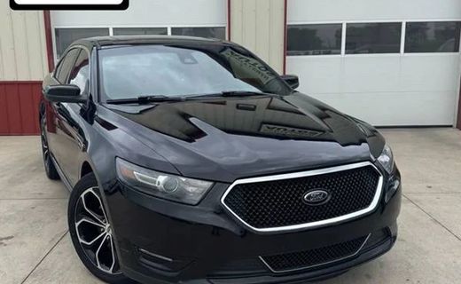 2017 Ford Taurus SHO