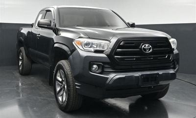 2017 Toyota Tacoma SR SR5