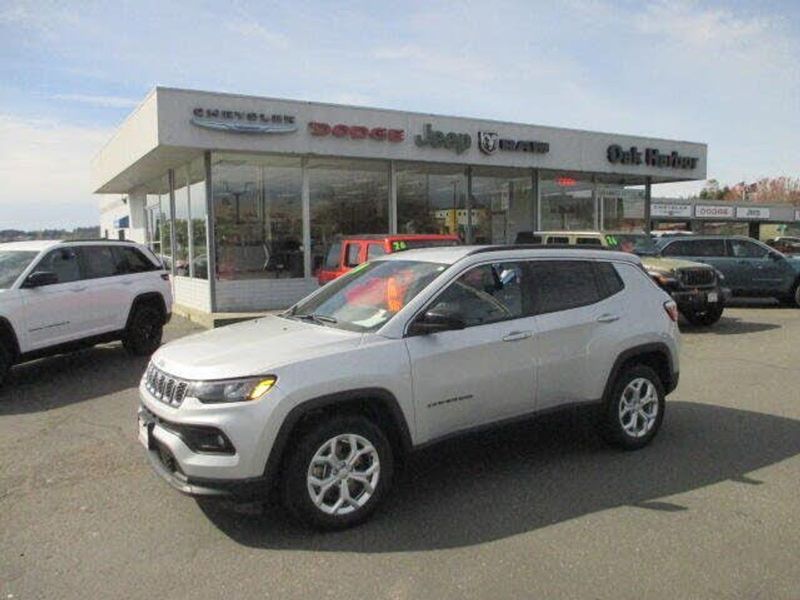 2024 Jeep Compass — a typically priced live listing