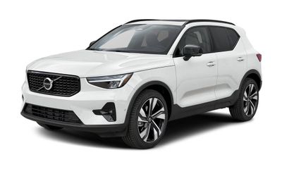 2026 Volvo XC40 Ultra Dark