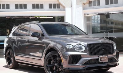 2022 Bentley Bentayga V8