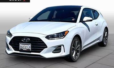 2019 Hyundai Veloster 2 0L AND