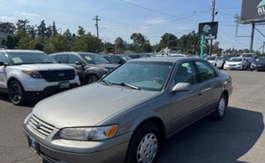 1999 Toyota Camry LE