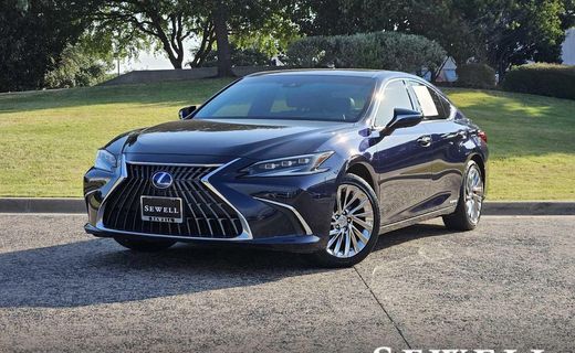 2022 Lexus ES 300H Ultra Luxury