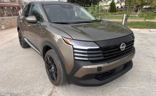 2025 Nissan Kicks MPV SV