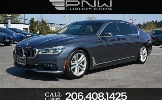 2016 BMW 750I