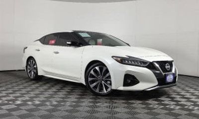 2023 Nissan Maxima SL