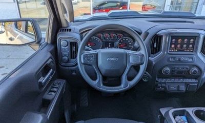 2024 Chevrolet Silverado Trail Boss Custom