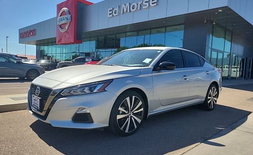 2022 Nissan Altima SR