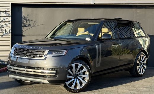 2026 Land Rover Range SE
