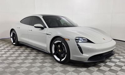 2022 Porsche Taycan Sedan