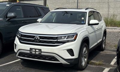 2023 Volkswagen Atlas 4MOTION SE