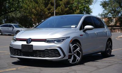 2024 Volkswagen Golf GTI 2 0T SE